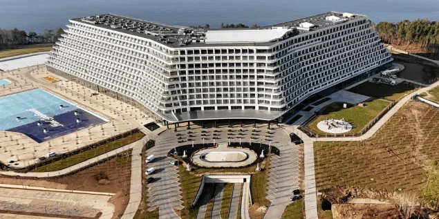 Nowy Hotel Gołębiewski w Pobierowie, największy hotel nad polskim Bałtykiem