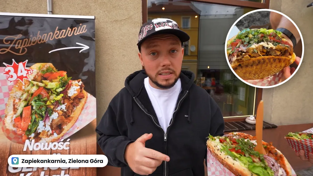 Książulo przed Zapiekankarnią w Zielonej Górze, obok plakat z kebabem gemüse za 34 zł, w kółku kebab gemüse z bliska