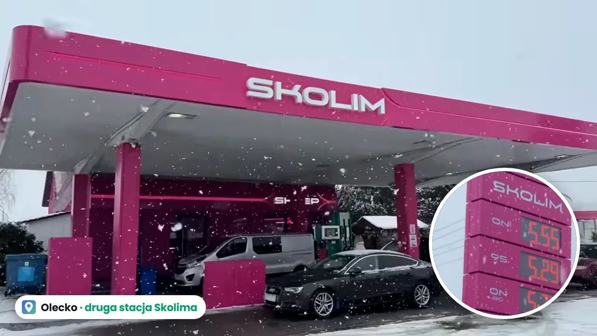 Różowa stacja paliw Skolim w Czeremsze w śniegu, w kółku pylon z cenami paliw